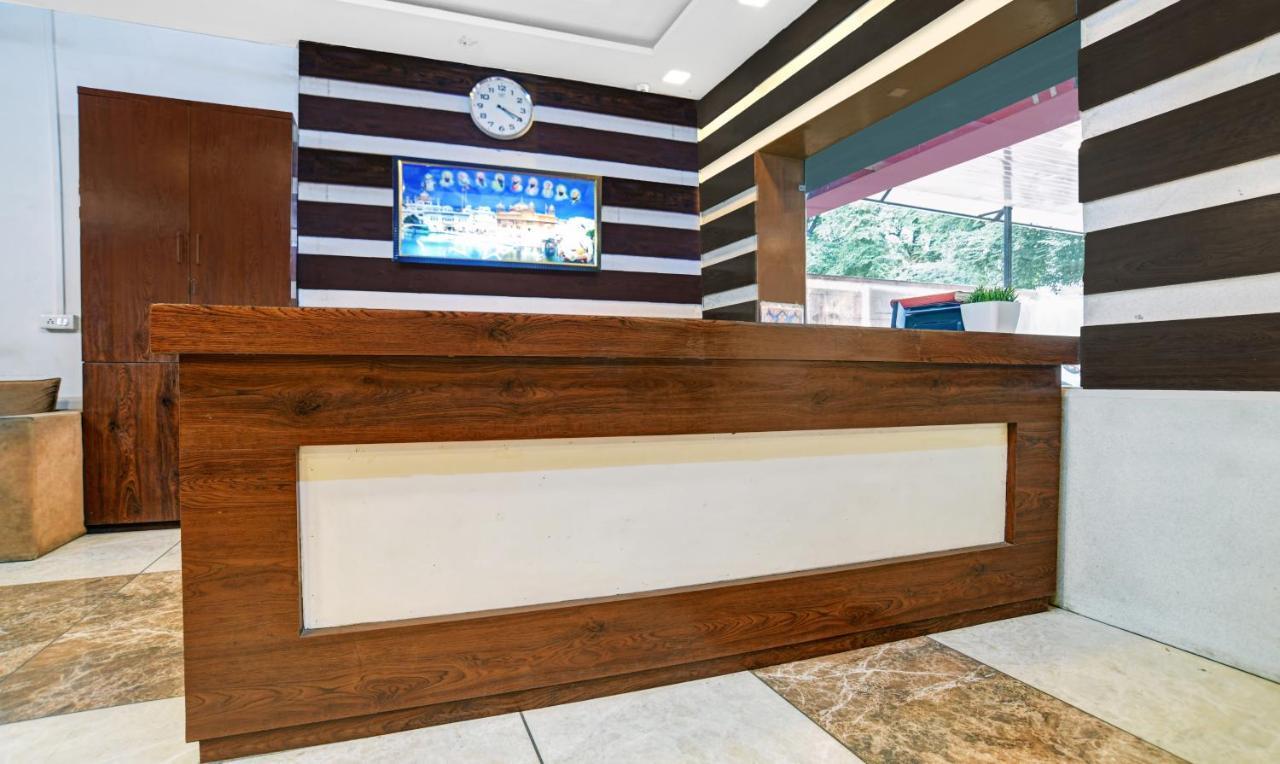 Itsy By Treebo - Utsav Inn อินดอร์ ภายนอก รูปภาพ